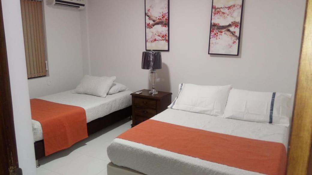 Apartamentos Turisticos Dona Flor San Andrés Екстериор снимка
