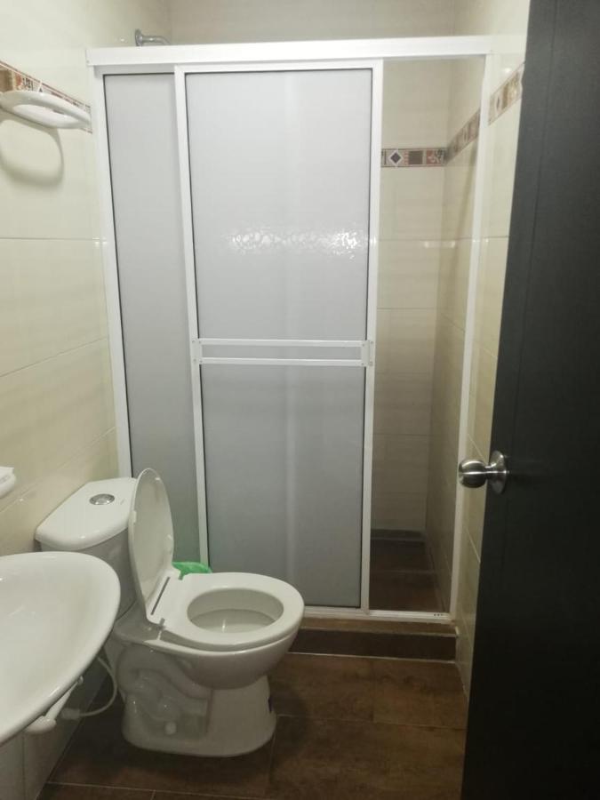 Apartamentos Turisticos Dona Flor San Andrés Екстериор снимка