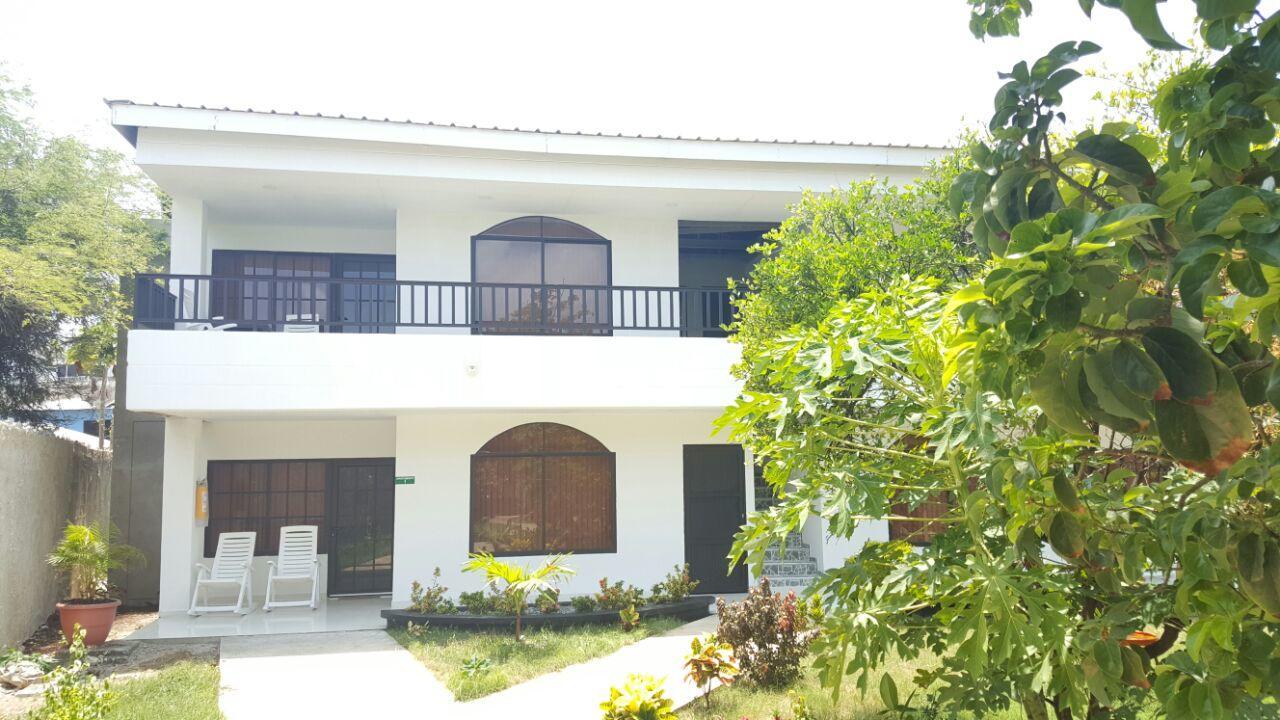 Apartamentos Turisticos Dona Flor San Andrés Екстериор снимка